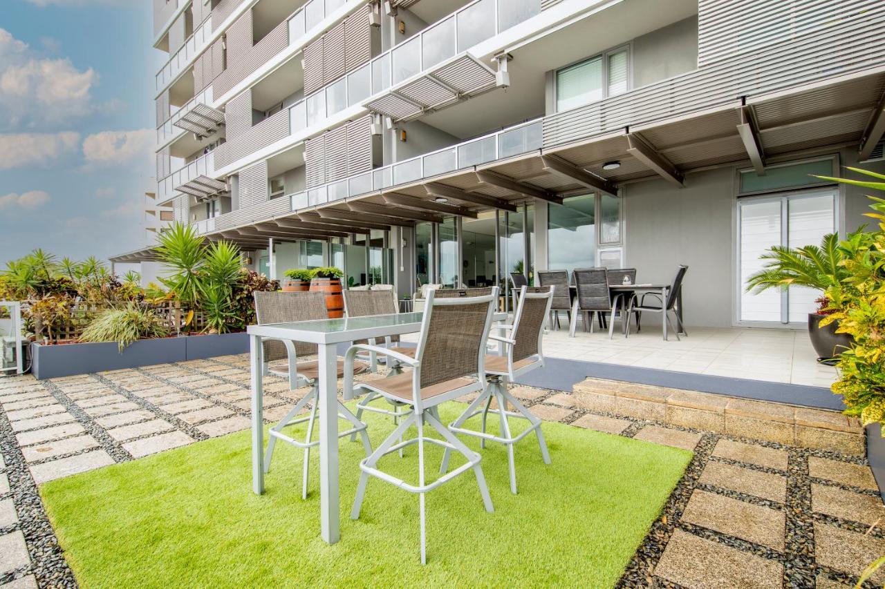 Cairns Waterfront Luxury At Harbourlights Apartment ภายนอก รูปภาพ