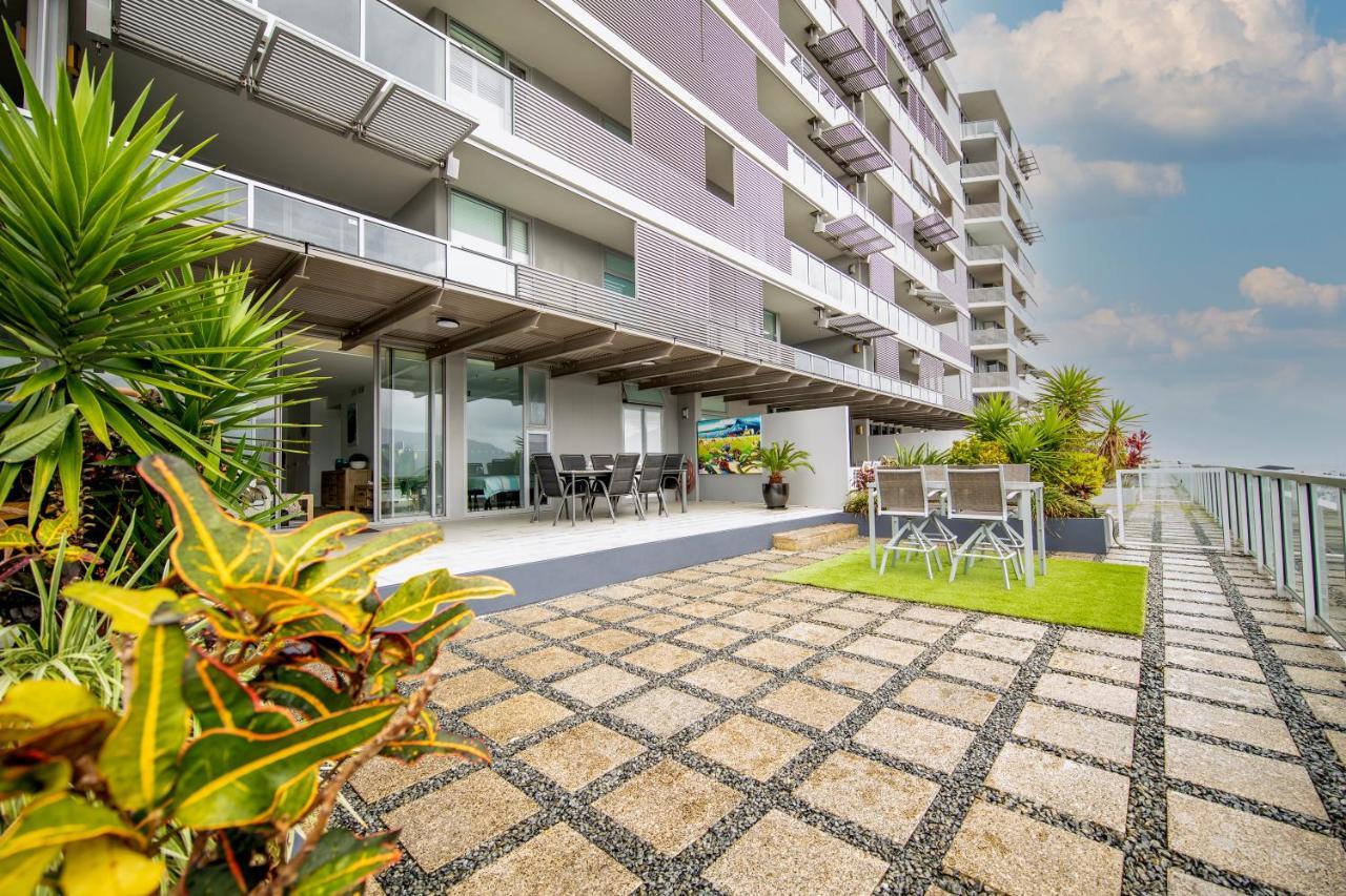 Cairns Waterfront Luxury At Harbourlights Apartment ภายนอก รูปภาพ